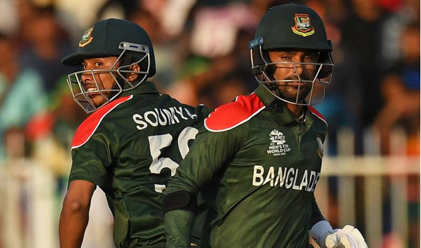 সৌম্য-লিটনদের হয়ে ব্যাট করলেন পাপন