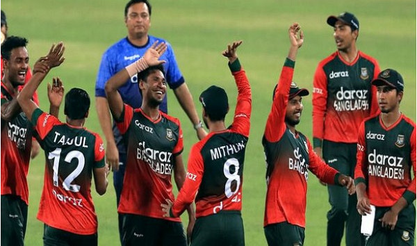 ২০২১ সালে টি-২০ তে সেরা পাঁচ বোলারের তালিকা প্রকাশ আছেন এক বাংলাদেশী