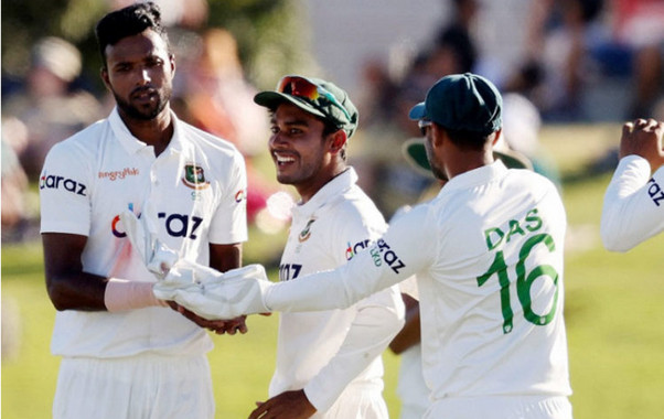 শুভ কামনা: কাল জিতেই মাঠ ছাড়তে চায় বাংলাদেশ