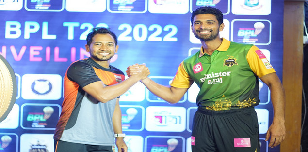 এইমাত্র শেষ হলো ঢাকা বনাম খুলনার মধ্যকার টস, দেখেনিন একাদশ