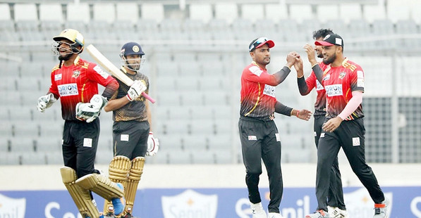 হাড্ডাহাড্ডি লড়াইয়ে শেষ হলো কুমিল্লা বনাম সিলেটের খেলা, দেখেনিন ফলাফল