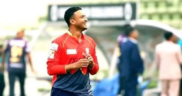 বিশ্ব ক্রিকেটে প্রথম অধিনায়ক হিসেবে অনন্য এক রেকর্ড গড়লেন সাকিব