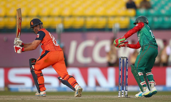 ভক্তদের কান্নার সাগরে ভাসিয়ে বিদায় বলে দিলেন বিশ্ব ক্রিকেট মাতানো তারকা ব্যাটসম্যান