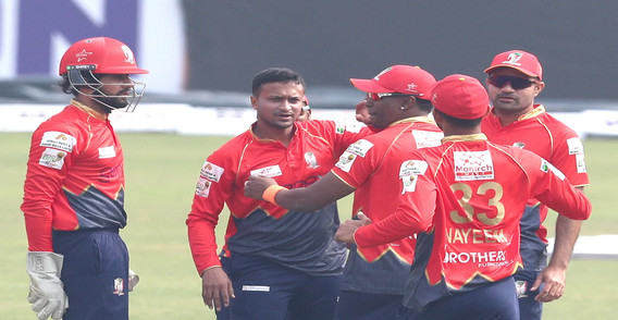এইমাত্র শেষ হলো খুলনা বনাম বরিশালের টস