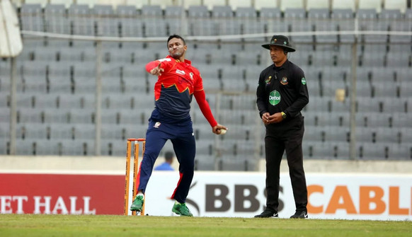 হাড্ডাহাড্ডি লড়াইয়ের শেষ হলো চট্টগ্রাম চ্যালেঞ্জার্স ও ফরচুন বরিশালের মধ্যকার ম্যাচ
