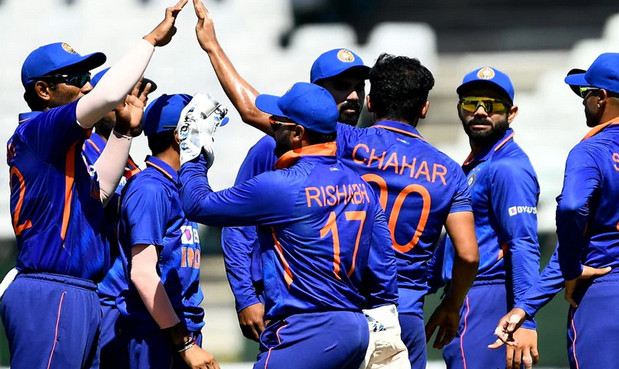 অবিশ্বাস্য রেকর্ড: ওয়ানডেতে ১০০০ হাজারের সামনে দাড়িয়ে ভারত