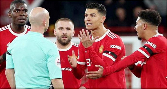 রোনালদোর কারণে ম্যানচেস্টার ইউনাইটেডের বিদায়