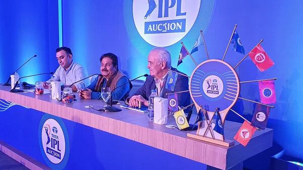 আইপিএল মেগা নিলাম: আকাশ ছোয়া মূল্যে ধাওয়ান দলে ভেড়ালো পঞ্জাব কিংস আর অশ্বিনকে নিল দিল্লি