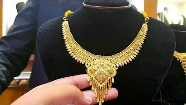 আজ ১৭/২/২০২২ তারিখ, দেখেনিন বাংলাদেশে ২২ ক্যারেট সোনা ও ২১ ক্যারেট রুপার দাম