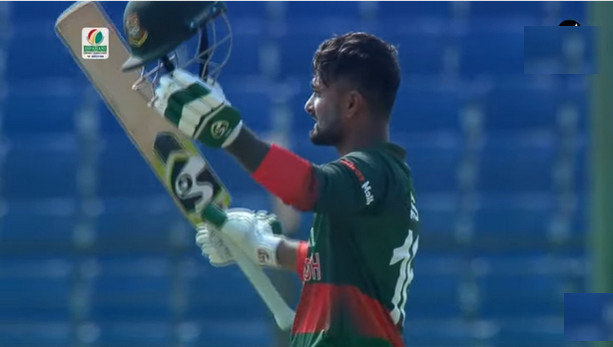 দুর্দান্ত ব্যাটিংয়ে সেঞ্চুরি, দেখেনিন সর্বশেষ স্কোর