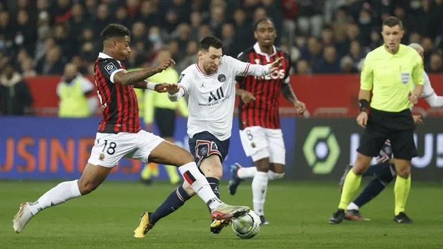 দুঃস্বপ্নের মত শেষ হলো মেসি, নেইমারের পিএসজি