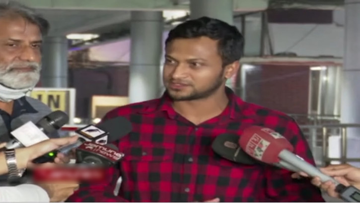 দেশের সঙ্গে প্রতারণা করতে চায় না: সাকিব