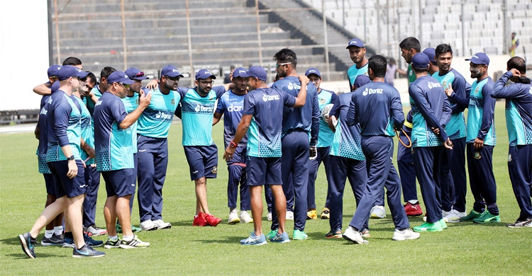 দেশ ছাড়লো টাইগারদের প্রথম বহর