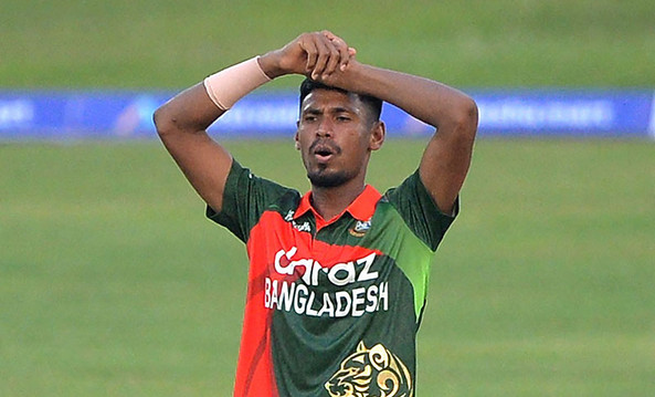 মুস্তাফিজকে নিয়ে করা ভবিষ্যৎবানী সত্যি হলো