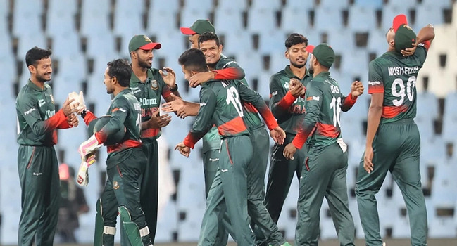 ৩৬ বছরের ওয়ানডে ইতিহাস পাল্টে দিয়ে নতুন ইতিহাস লিখলো বাংলাদেশ