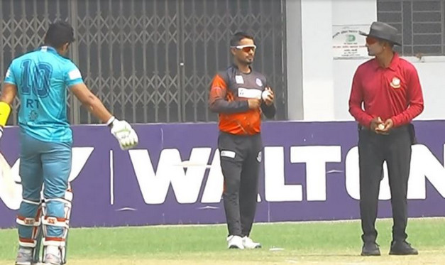 ব্যাটিং নয় বোলিংয়ে চমক দেখালেন আশরাফুল গড়লেন নতুন ইতিহাস