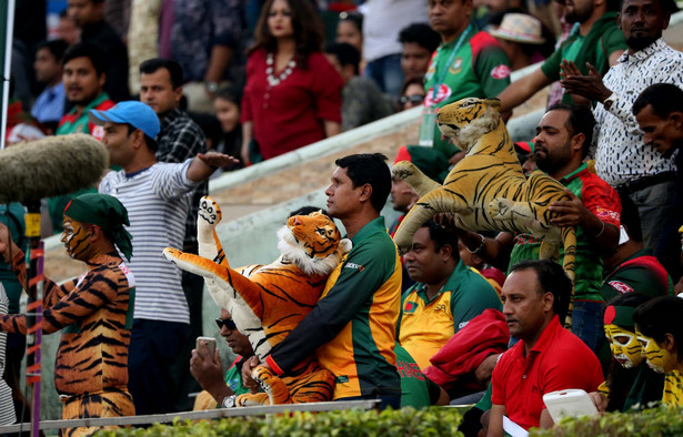 অস্ট্রেলিয়াকে একেবারে সহজ রানের টার্গেট দিলো বাংলাদেশ
