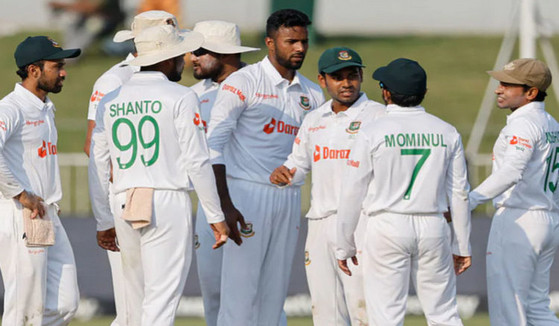 উইকেট তুলে নিল এবাদত, দেখেনিন সর্বশেষ স্কোর