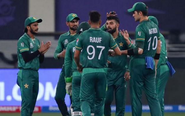 পাকিস্তান ক্রিকেটে নেমে এলো শোকের কালো ছায়া মারা গেলেন হার্ড হিটার অলরাউন্ডার