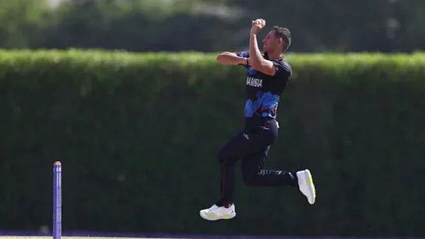 ৭১ রান ও হ্যাটট্রিক-সহ ৬ উইকেট নেওয়ার পরেই T20 ব়্যাঙ্কিংয়ে চমক দেখালেন নমিবিয়ার অলরাউন্ডার