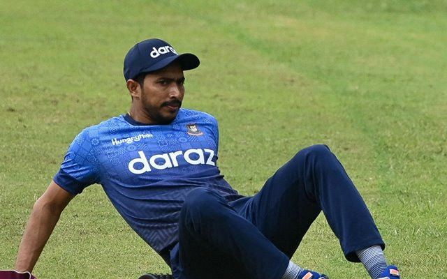 জাতীয় দলের ওপেনার সৌম্য সরকারের এমন অধঃপতনে অবাক সবাই