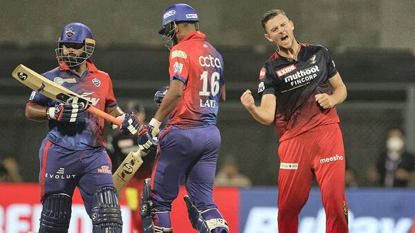 গতরাতে মুস্তাফিজের দিল্লির হারের ৫ কারণ