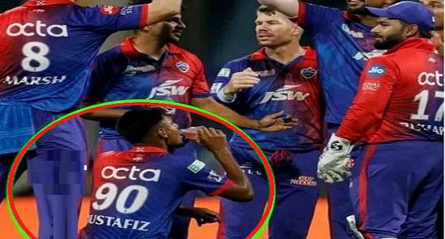 ম্যাচে খারাপ বল করলেও পানি পান করে প্রশংসায় ভাসছেন মোস্তাফিজ