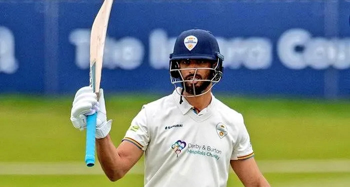 নতুন ইতিহাস। ক্রিকেট ইতিহাসকে পাল্টে দিয়ে নতুন ইতিহাস গড়লেন শান মাসুদ