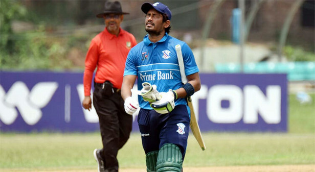 বিশ্বরেকর্ড: ১৯৯১ সালের রেকর্ড ভেঙে নতুন ইতিহাস গড়ে লিগ শেষ করলেন বিজয়