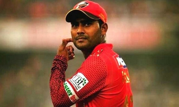 ভক্তদের দারুন সুখবর দিলেন ইমরুল কায়েস