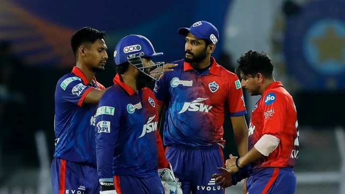 যে সমীকরণে শেষ চারে যেতে পারবে মুস্তাফিজের দিল্লী ক্যাপিটালস, দেখেনিন সমীকরণ