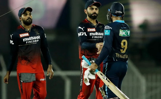 ফিফটি করেও সমালোচনার মুখে কোহলি