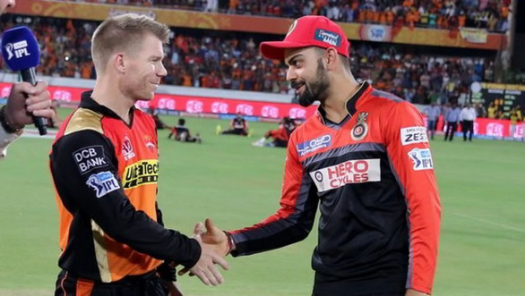 ফর্ম ফিরে পেতে কোহলিকে অদ্ভুত পরামর্শ দিলেন ওয়ার্নার