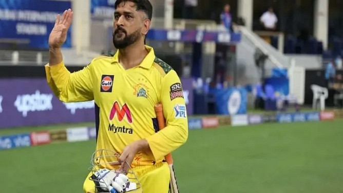সেঞ্চুরি, সেঞ্চুরি, সেঞ্চুরি, ধোনির ডাবল সেঞ্চুরির ইতিহাস