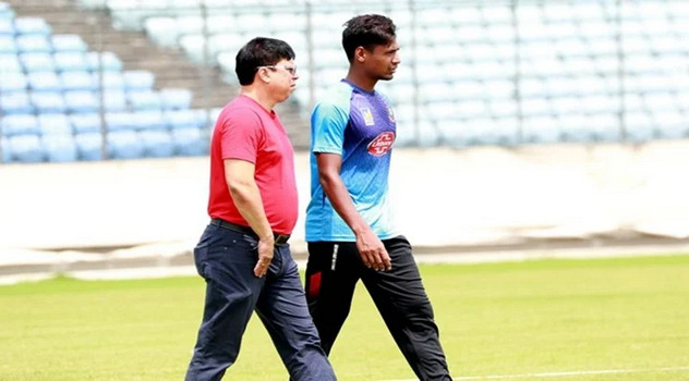 মুস্তাফিজকে টেস্ট দলে ফিরাতে মরিয়া নান্নু