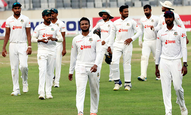 ব্যাটিংয়ে নেমেছে শ্রীলঙ্কা