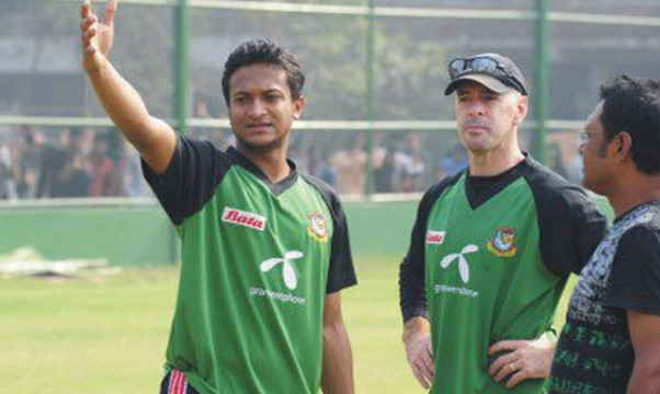 সাকিবের নেতৃত্ব নিয়ে যা বললেন ব্যাটিং কোচ সিডন্স