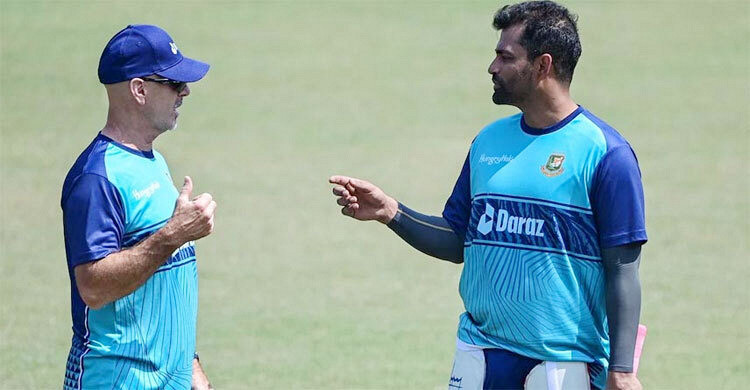 চার নম্বরে খেলা নিয়ে যা বললেন তামিম