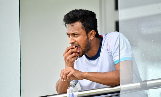 আজ দলের সাথে যোগ দিচ্ছেন অধিনায়ক সাকিব