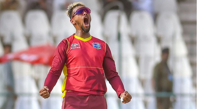 পাকিস্তানের ব্যাটিং লাইন আফকে ধসিয়ে দিলেন আন্তর্জাতিক ক্রিকেটে ৩ বল করা পুরান
