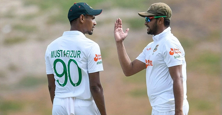 এবাদত, মুস্তাফিজদের নিয়ে খুশি সাকিব