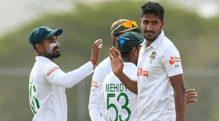 তৃতীয় দিন শেষে জয়ে জন্য ৭ উইকেট প্রয়োজন বাংলাদেশের, দেখেনিন সংক্ষিপ্ত স্কোর