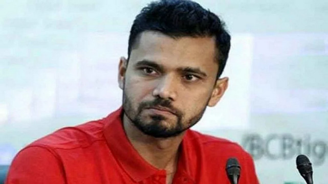অবশেষে বাংলাদেশের টেস্ট ক্রিকেট নিয়ে মুখ খুললেন মাশরাফি