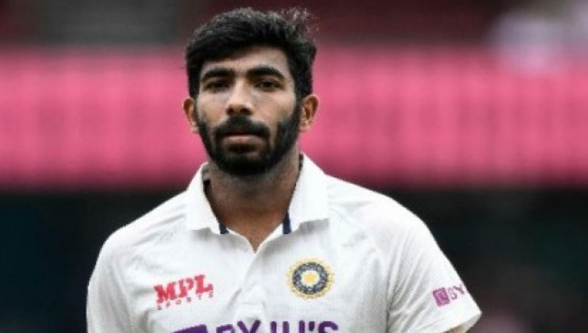 বুমরাহকে অধিনায়কত্ব দেয়াতে যা বললেন ওয়াসিম জাফর