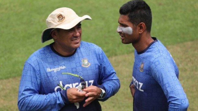 টপ অর্ডার ব্যাটারদের নিয়ে যা বললেন ডমিঙ্গো