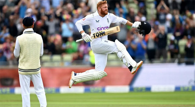 বেয়ারেস্টোর সেঞ্চুরির পরও বিপদে ইংল্যান্ড