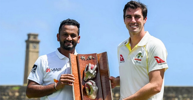 ব্যাটিংয়ে অস্ট্রেলিয়া