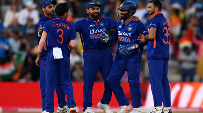 বিশ্ব রেকর্ড: টানা ১৩ জয়ে ইতিহসের পাতায় নাম লেখালো ভারত