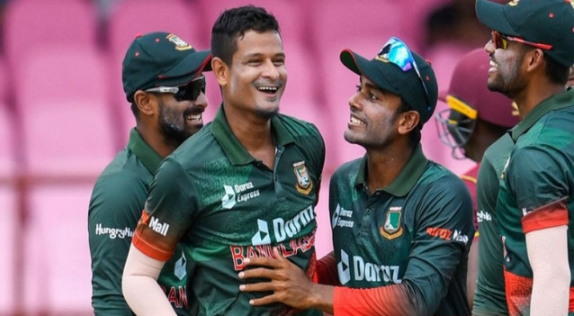 অবিশ্বাস্য রেকর্ড: লিজেন্ড রফিকের রেকর্ড ভাঙতে না পারলেও সাকিব-মাশরাফিদের পাশে নাম লেখালেন নাসুম