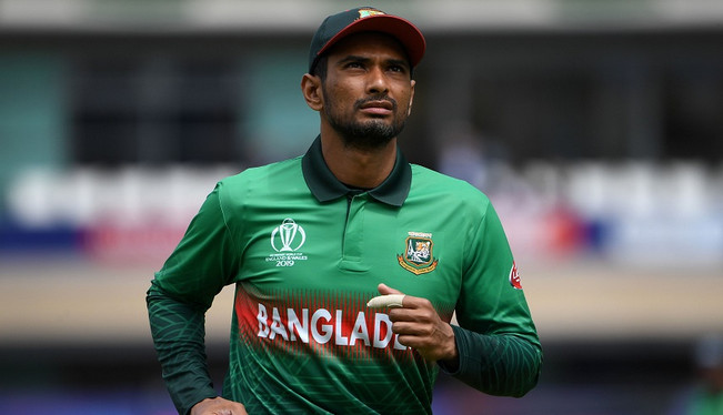 ওয়েস্ট ইন্ডিজ থেকে চরম দু:সংবাদ পেলেন মাহমুদুল্লাহ রিয়াদ
